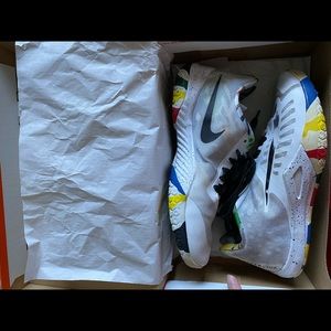 Nike men’s hyper live basketball shoe